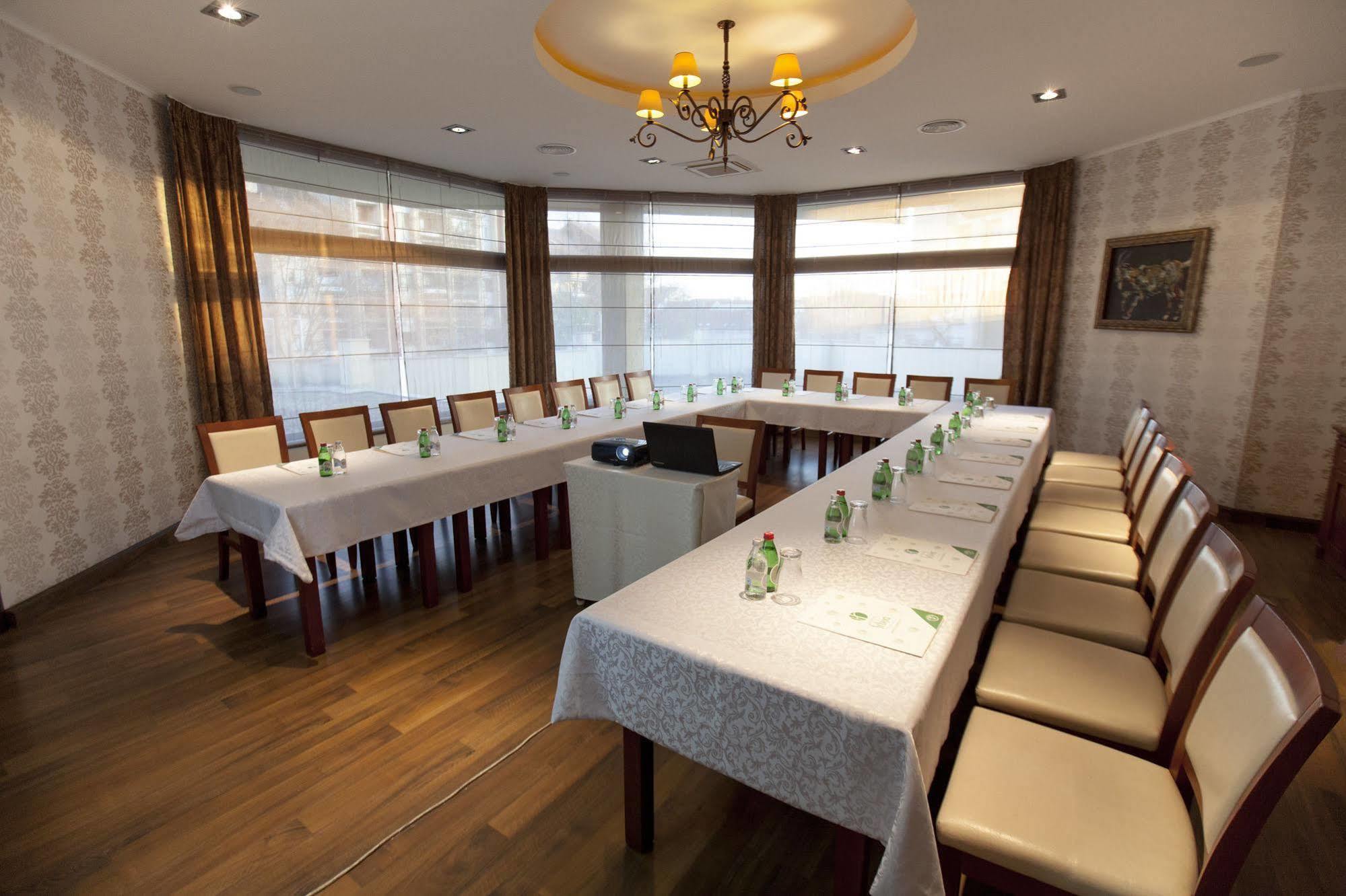 Hotel Srbija Vrsac Zewnętrze zdjęcie
