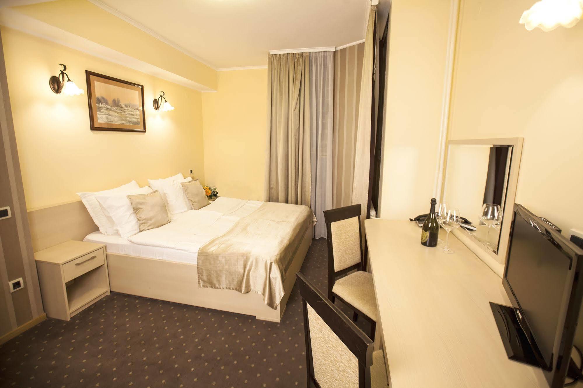 Hotel Srbija Vrsac Zewnętrze zdjęcie